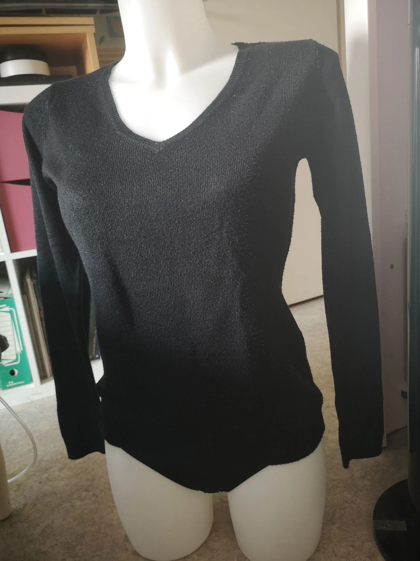 V-hals trui maat S – photo 2